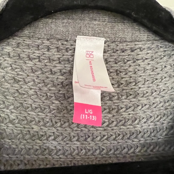 Sweater Vest Grey Size Large (11-13) - Picture 4 of 7